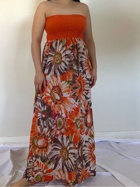 Vintage Strapless Floral Maxi Dress with a smocked bodice // size small